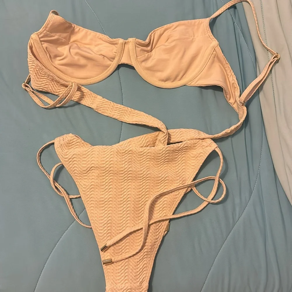 monday swimwear bikini. size small, never worn